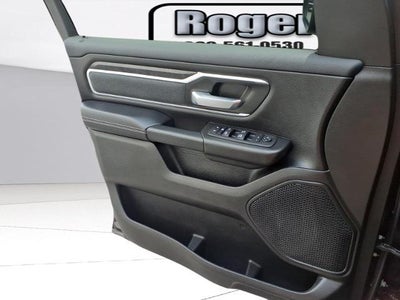 2022 RAM 1500 Big Horn 4x4 Crew Cab 5'7" Box