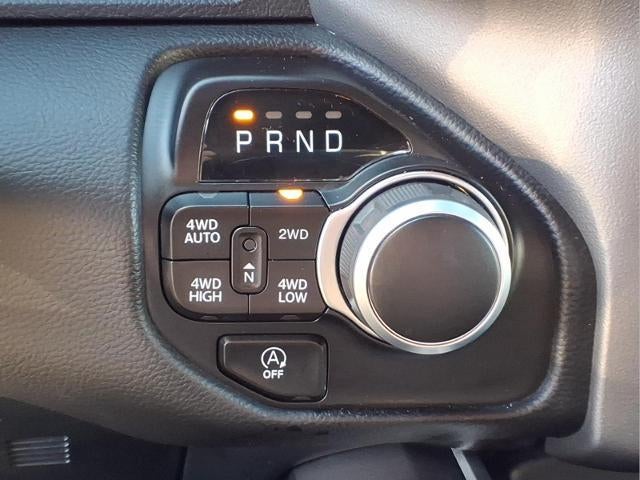 2022 RAM 1500 Big Horn 4x4 Crew Cab 5'7" Box