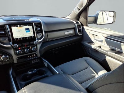 2022 RAM 1500 Big Horn 4x4 Crew Cab 5'7" Box