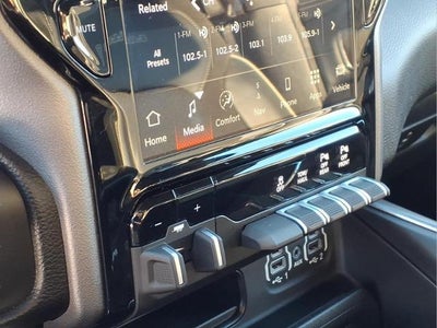 2023 RAM 1500 Laramie 4x4 Crew Cab 5'7" Box