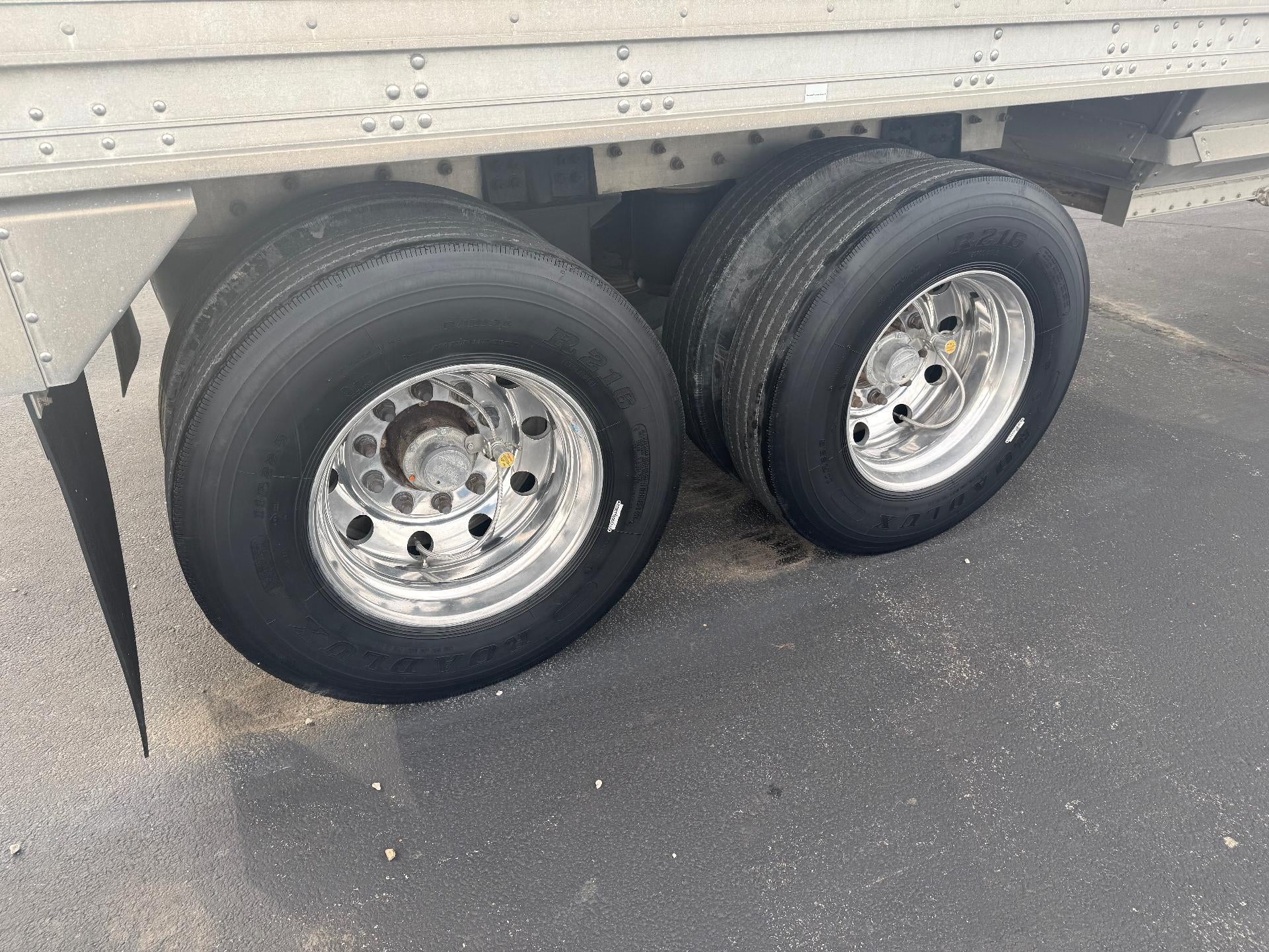 2015 STOUGHTON TRAILER GRAIN HOPPER Base