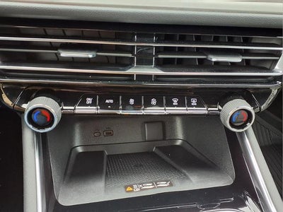 2025 Chevrolet Traverse LT w/1LT