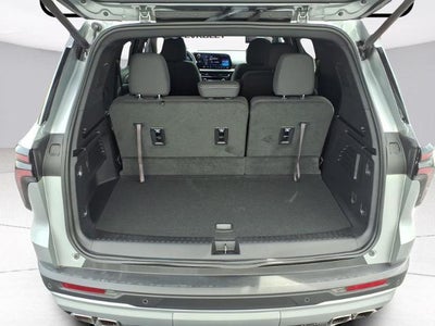 2025 Chevrolet Traverse LT w/1LT