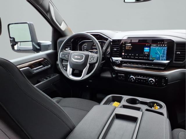 2025 GMC Sierra 2500 HD Crew Cab Standard Box 4-Wheel Drive SLE