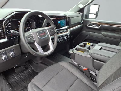 2025 GMC Sierra 2500 HD Crew Cab Standard Box 4-Wheel Drive SLE