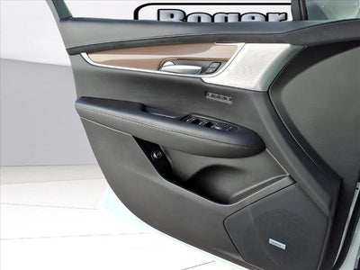 2024 Cadillac XT5 AWD 4dr Premium Luxury