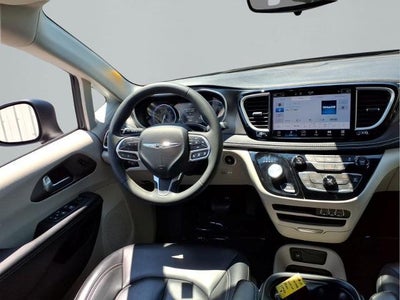 2023 Chrysler Pacifica Touring L FWD
