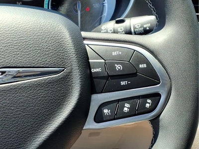 2023 Chrysler Pacifica Touring L FWD
