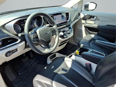 2023 Chrysler Pacifica Touring L FWD