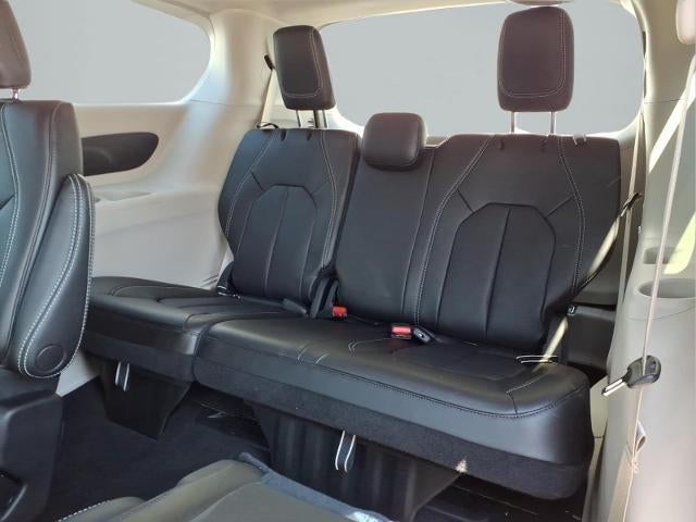 2023 Chrysler Pacifica Touring L FWD