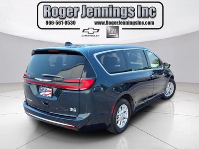 2023 Chrysler Pacifica Touring L FWD