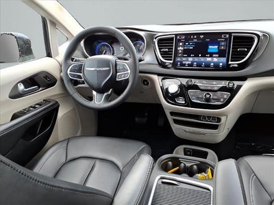 2024 Chrysler Pacifica Touring L FWD