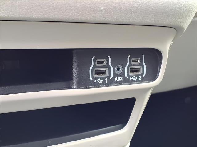 2024 Chrysler Pacifica Touring L FWD