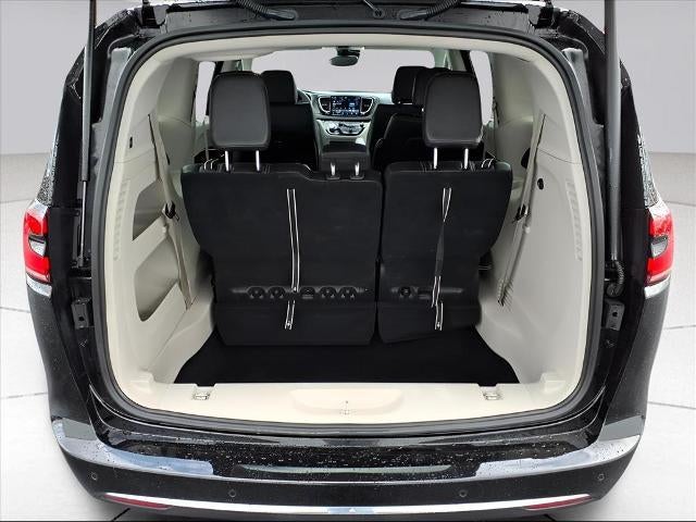 2024 Chrysler Pacifica Touring L FWD