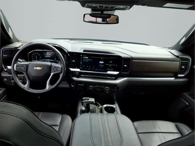 2025 Chevrolet Silverado 1500 Crew Cab Short Box 4-Wheel Drive High Country