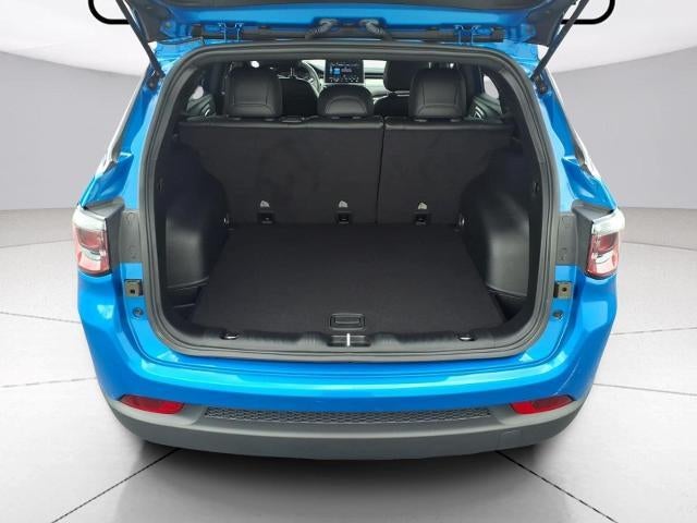 2023 Jeep Compass Latitude Lux 4x4
