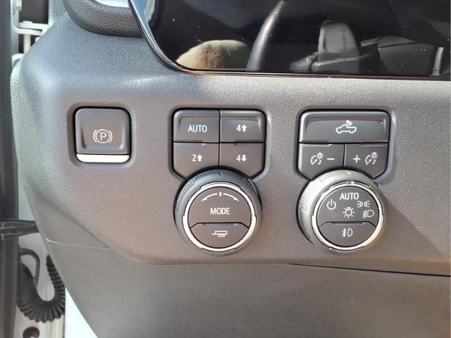2023 Chevrolet Silverado 1500 Crew Cab Short Box 4-Wheel Drive LT Trail Boss