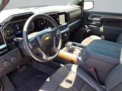 2026 Chevrolet Silverado 1500 Crew Cab Short Box 4-Wheel Drive High Country