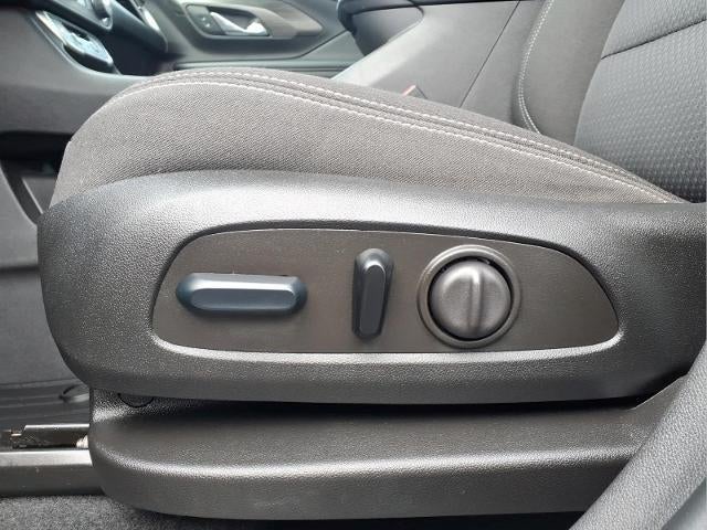 2024 GMC Terrain FWD 4dr SLE