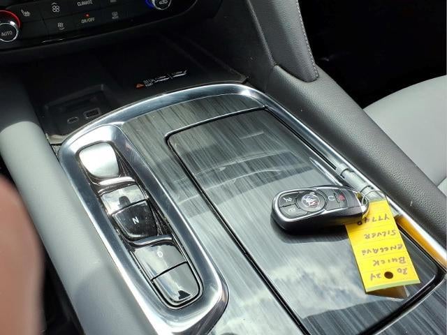 2024 Buick Enclave Essence FWD
