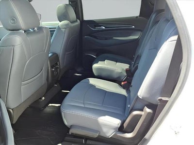 2022 Buick Enclave Essence AWD