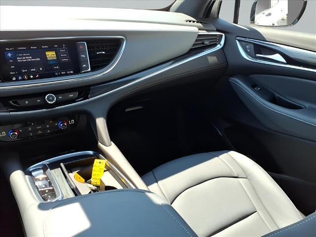 2022 Buick Enclave Essence AWD